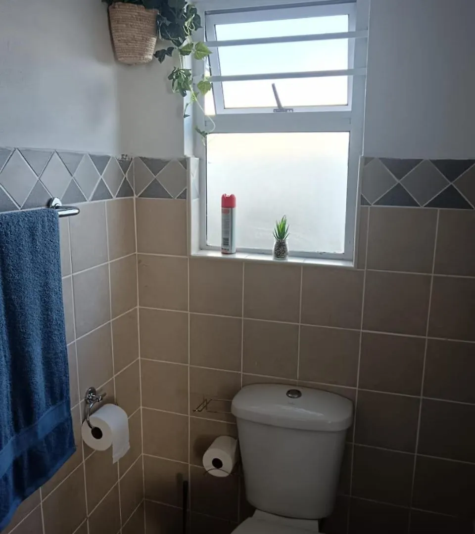 Cozy, Self-Catering Garden Flat Aparthotel Cape Town
